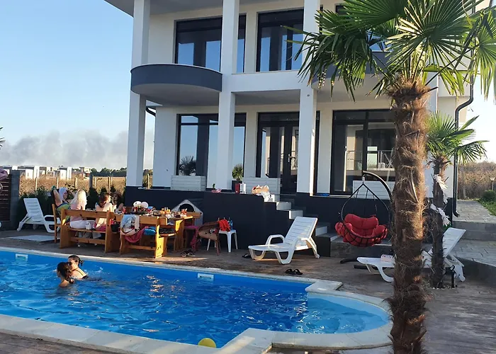 Captain Niko Βίλα *